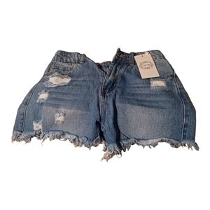 Distressed winter vacation shorts